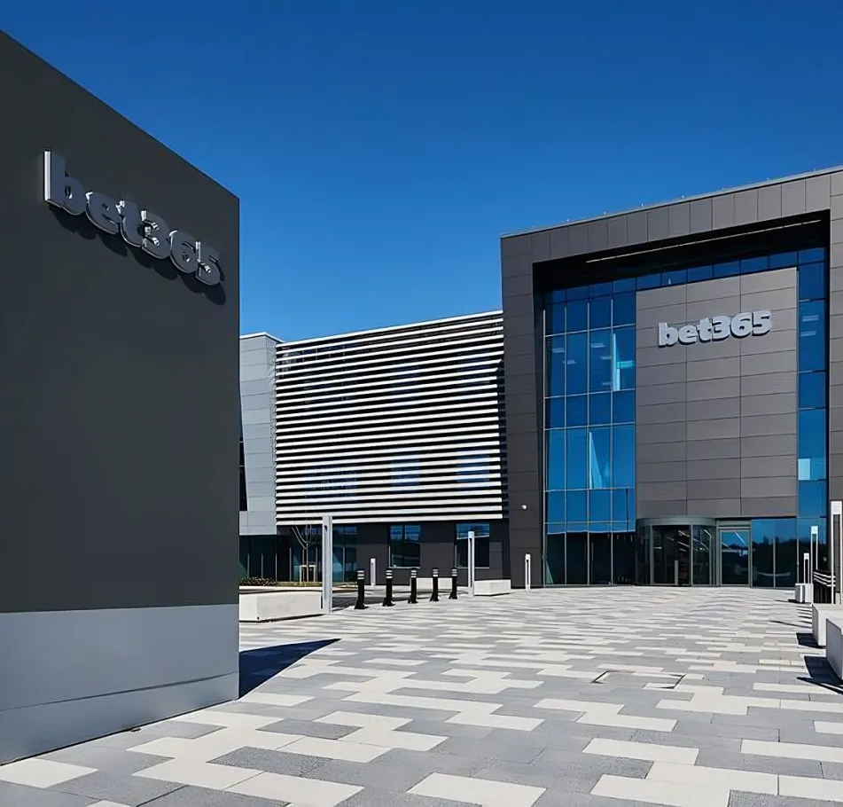 青岛,巴塞罗那之,小里瓦尔多,中国皇冠彩票网,中国皇冠彩票网首页,中国皇冠彩票网首页官方